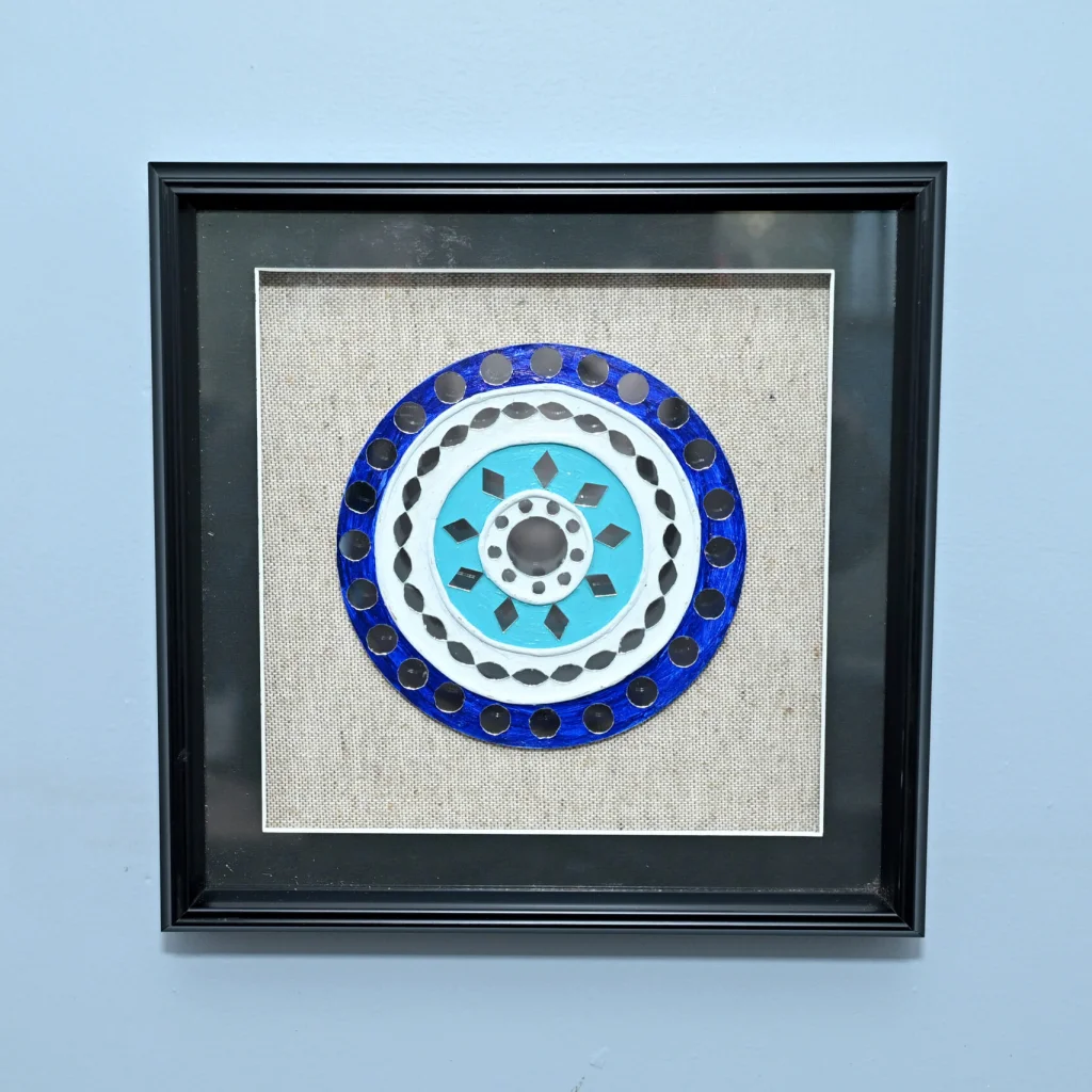Lippan Frame -9